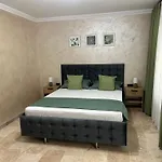 Vama 25-