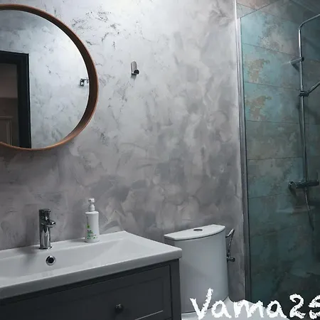 Gasthuis Vama 25- *