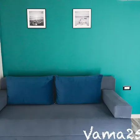 Vama 25- Vama Veche