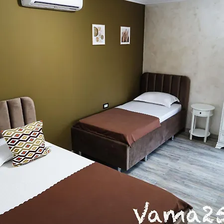 Gasthuis Vama 25- *