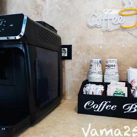 Vama 25-