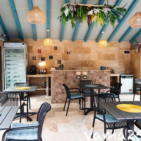 Vama 25- Guest house