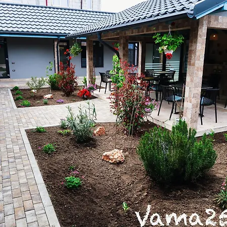 Vama 25- Gasthuis Vama Veche