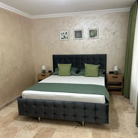 Vama 25-