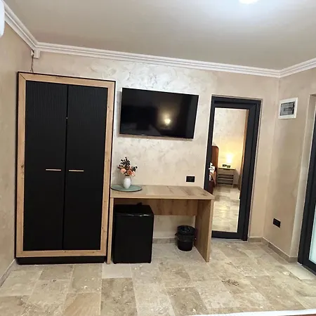 Vama 25-
