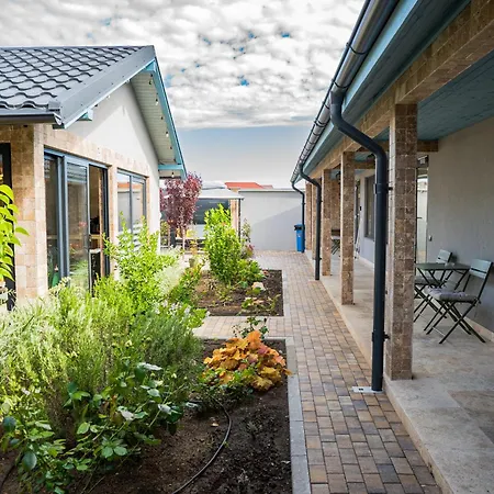 Vama 25- Guest house